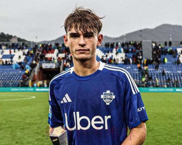 罗马诺:皇马关注尼科-帕斯表现 转会协议含回购条款